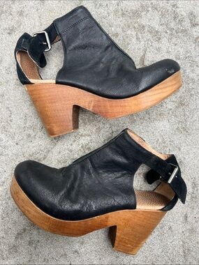 Free People Amber Orchard Platform Clogs Size 39